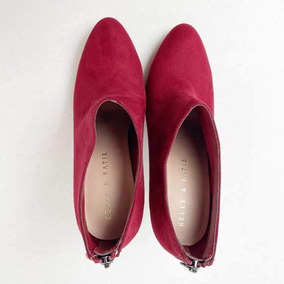 KELLY + KATIE Crimson Faux Suede Ankle Boots Size 6M - Picture 7 of 13